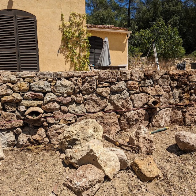 Natura Paysages Jardin Sur Mesure Lorgues Mur Pierre Et Bois 11