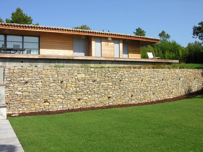 Natura Paysages Jardin Sur Mesure Lorgues Mur Pierre Et Bois 14