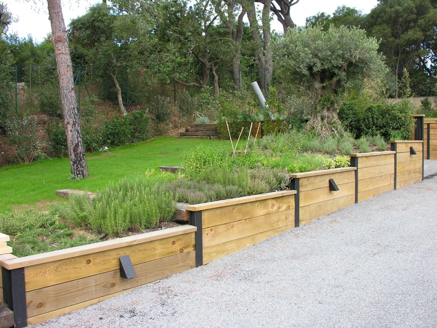 Natura Paysages Jardin Sur Mesure Lorgues Mur Pierre Et Bois 19